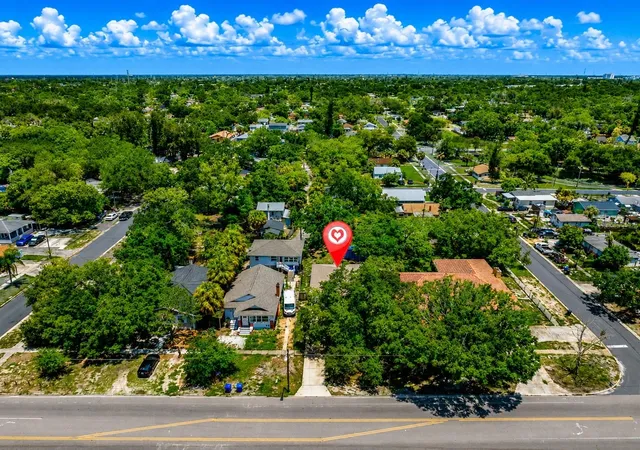 Listing Photo 2 - Condo for sale in building located at 4419 18th Ave S, Saint Petersburg, FL 33711 - Unit #