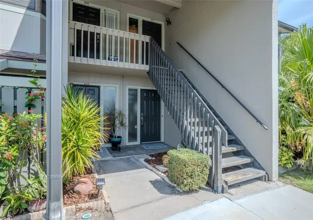 2nd image of 5797 Summer Side Ln #7A, Sarasota, FL 34231 | MLS# A4701861