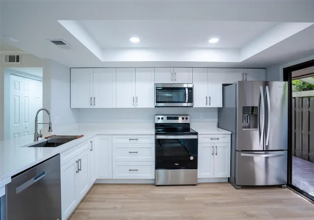 5th image of 5797 Summer Side Ln, SARASOTA, FL 34231