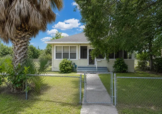 Photo 2 of Multi family home for sale at 1944 12th Avenue S, Saint Petersburg, FL 33712 | MLS# TB8535169 | Listing updated on 2026-08-20