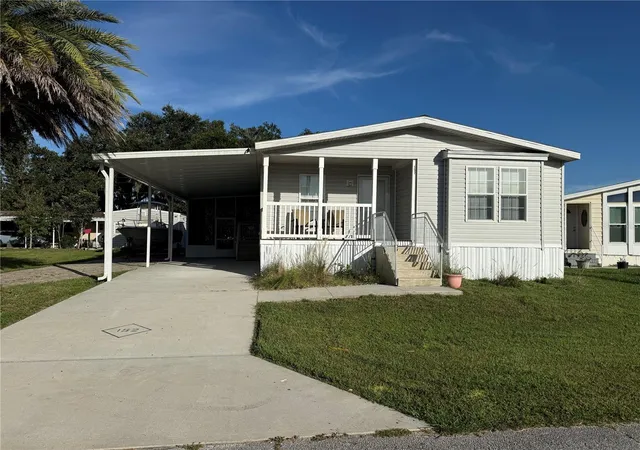 2nd image of 152 Red Bass Ln, Edgewater, FL 32141 | MLS# O6430146