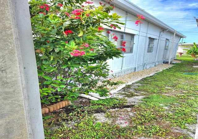 5th image of 2104 Ohio Ave, Bradenton, FL 34207 | MLS# A4701875