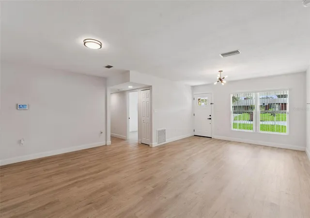Photo 4 of Single family home for sale at 368 N Boyd St, Winter Garden, FL 34787 | MLS# O6430188 | Listing updated on 2026-08-28