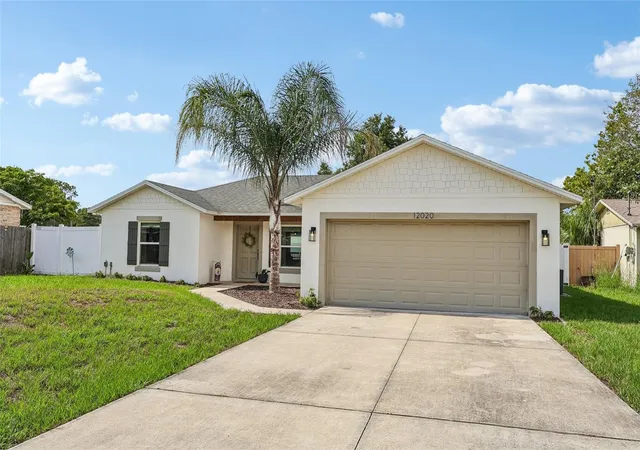 Photo 3 of Single family home for sale at 12020 Virginia Dr, Leesburg, FL 34788 | MLS# G5115949 | Listing updated on 2026-10-09