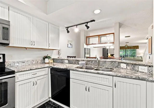 3rd image of 2599 Dolly Bay Dr #306, Palm Harbor, FL 34684 | MLS# TB8535290