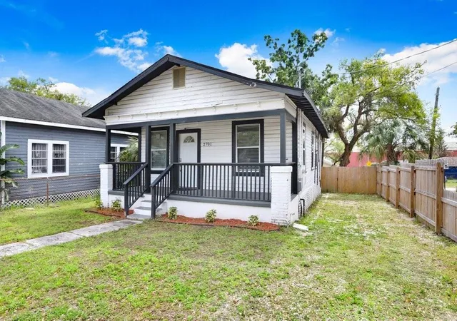 Photo 2 of Single family home for sale at 2701 E Columbus Dr, Tampa, FL 33605 | MLS# TB8535310 | Listing updated on 2026-08-23