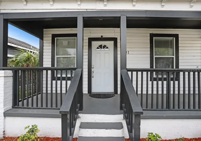 Photo 3 of Single family home for sale at 2701 E Columbus Dr, Tampa, FL 33605 | MLS# TB8535310 | Listing updated on 2026-08-23