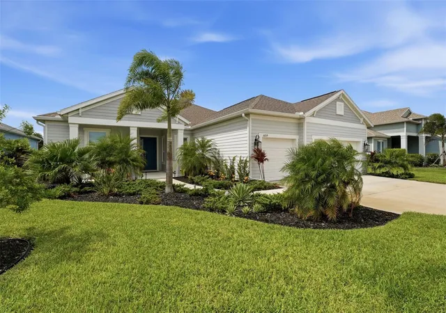 Photo 3 of Sale Pending at 14319 Skipping Stone Loop, Parrish, FL 34219 | MLS# A4701907 | Listing updated on 2026-08-19