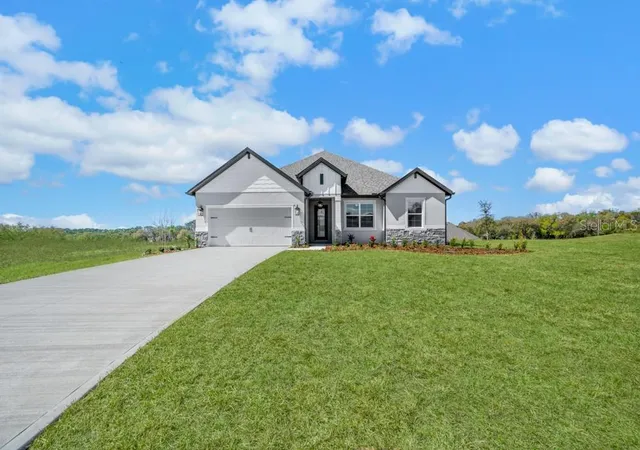 1st image of 3849 Saddle Hill Trl, Fruitland Park, FL 34731 | MLS# TB8535325