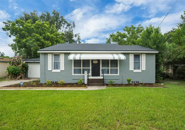 Photo 1 of Single family home for sale at 615 Ave A Ne, Winter Haven, FL 33881 | MLS# L4963989 | Listing updated on 2026-08-28