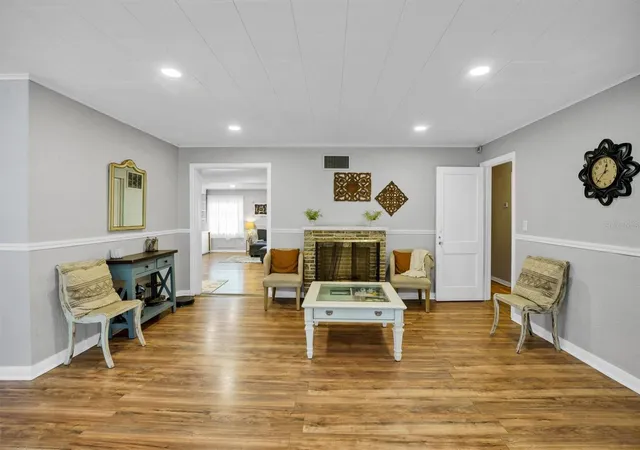 Photo 4 of Single family home for sale at 615 Ave A NE, Winter Haven, FL 33881 | MLS# L4963989 | Listing updated on 2026-08-28