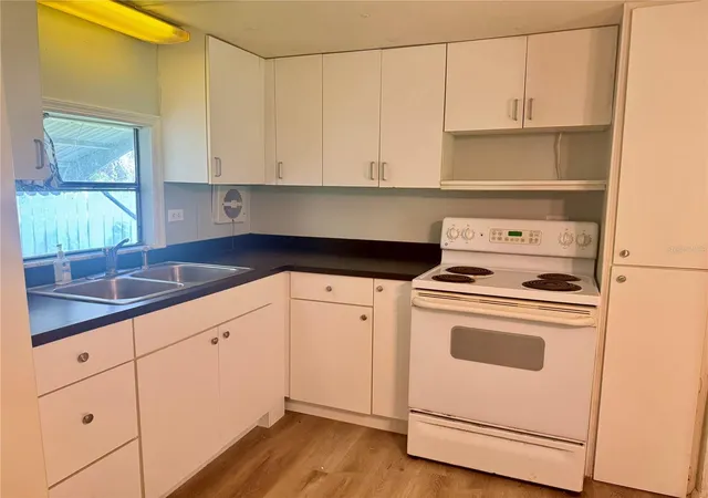 3rd image of 3405 Fremont Ln, Spring Hill, FL 34607 | MLS# TB8535338