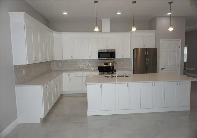 5th image of 12572 Tree St, Largo, FL 33773 | MLS# TB8535351