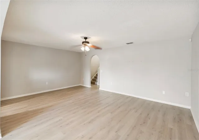 4th image of 4617 Ashburn Square Dr, Tampa, FL 33610 | MLS# TB8535363