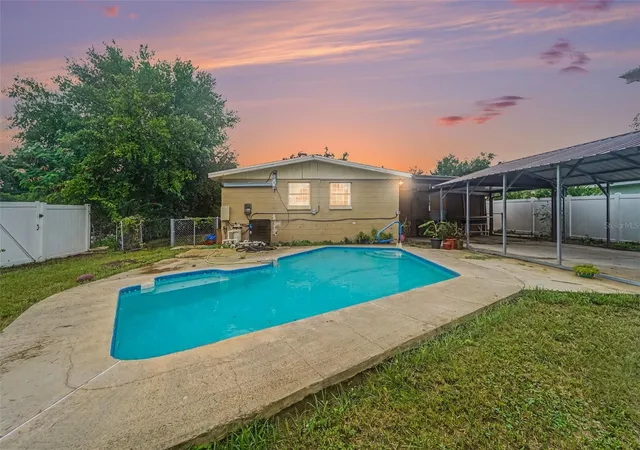 3rd image of 4224 E Regnas Ave, Tampa, FL 33617 | MLS# TB8535378