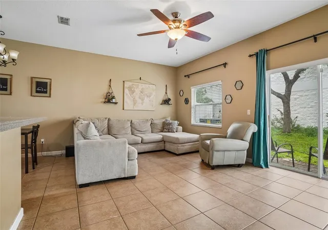 5th image of 1329 Heritage Commons Dr, Winter Springs, FL 32708 | MLS# O6430311