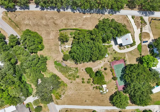 43rd image of 18249 Rose St, Groveland, FL 34736 | MLS# O6430318