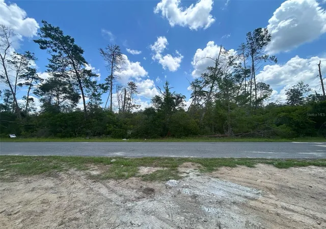 Photo 2 of Sale Pending at 8191 N Feather Ave, Dunnellon, FL 34433 | MLS# TB8535423 | Listing updated on 2026-08-18