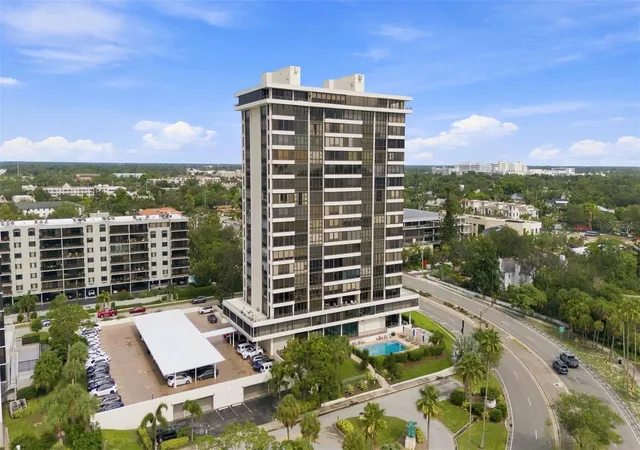 2nd image of 770 S Palm Ave, SARASOTA, FL 34236
