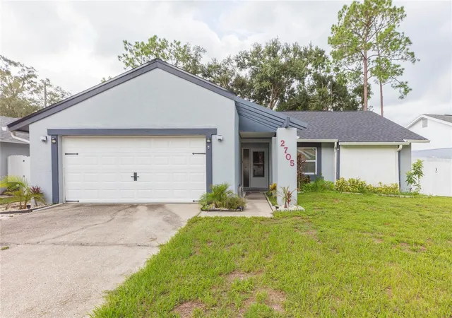 Photo 1 of Single family home for sale at 2705 Lakeville Dr, Tampa, FL 33618 | MLS# TB8535469 | Listing updated on 2026-09-04