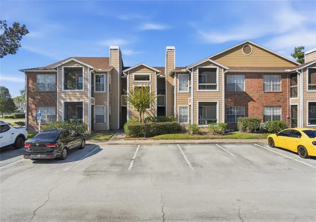 2nd image of 4401 Thornbriar Ln #R106, Orlando, FL 32822 | MLS# O6430415