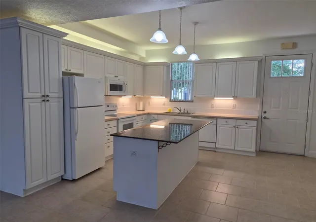 Photo 4 of Townhouse for sale at 2080 Heritage Key Blvd, Kissimmee, FL 34744 | MLS# S5154946 | Listing updated on 2026-09-04