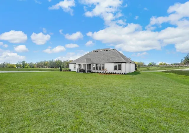 33rd image of 3841 Saddle Hill Trl, Fruitland Park, FL 34731 | MLS# TB8535540