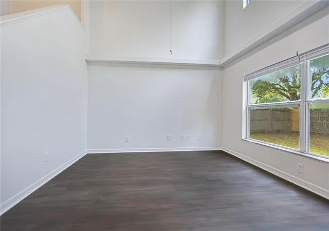 Photo 4 of Single family home for sale at 7415 Oxford Garden Cir, Apollo Beach, FL 33572 | MLS# O6430468 | Listing updated on 2026-10-02
