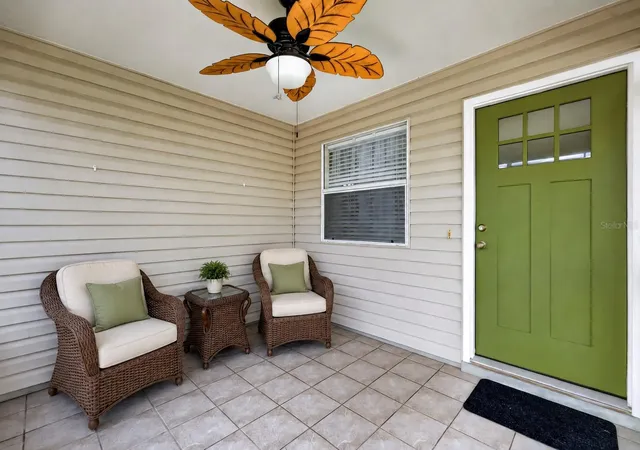 3rd image of 483 Hildalgo Dr, Lady Lake, FL 32159 | MLS# G5116018