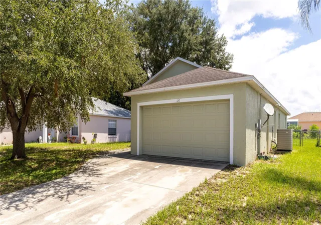 2nd image of 120 Eagle Point Blvd, Auburndale, FL 33823 | MLS# P4939509