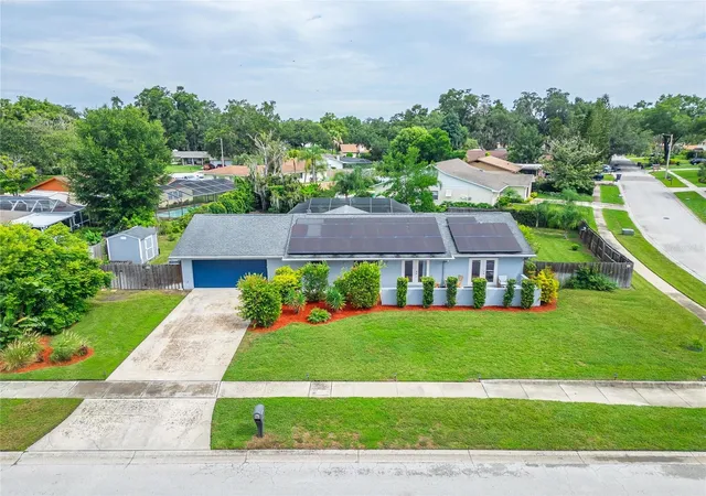 4th image of 1120 Lakemont Dr, Valrico, FL 33594 | MLS# TB8535594