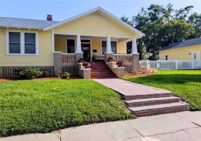 1st image of 410 E Park St, Lakeland, FL 33803 | MLS# W7888244