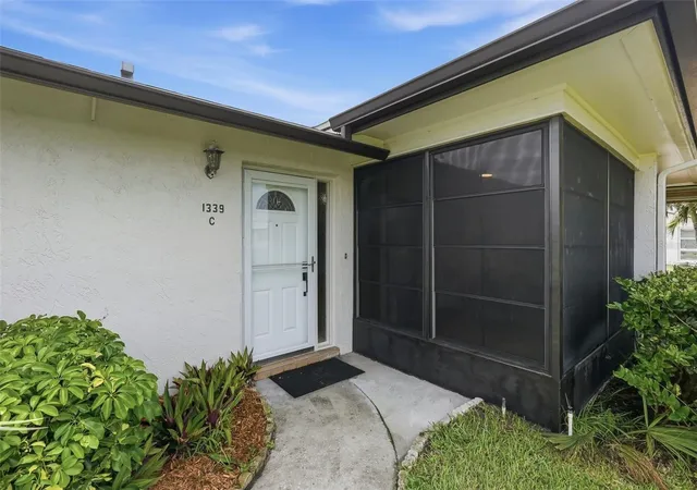 3rd image of 1339 Queen Anne Dr #C, Palm Harbor, FL 34684 | MLS# TB8535599