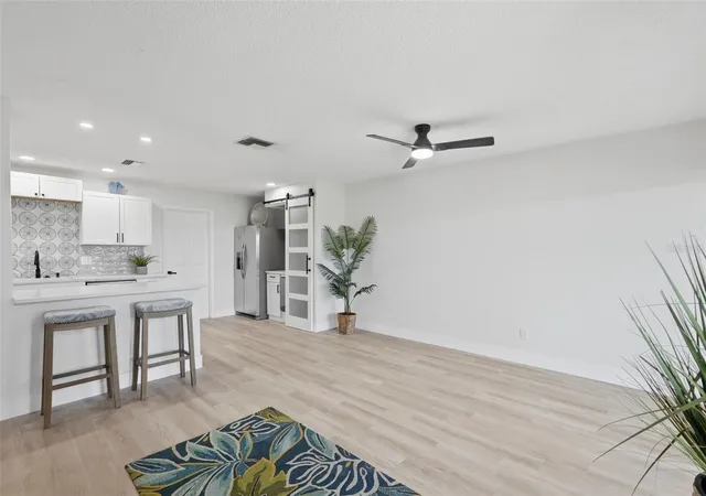 4th image of 1339 Queen Anne Dr #C, Palm Harbor, FL 34684 | MLS# TB8535599