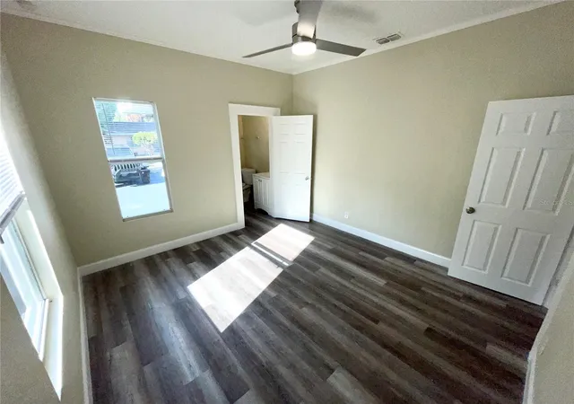 Photo 4 of Single family home for sale at 1121 10th Avenue S, Saint Petersburg, FL 33705 | MLS# TB8535618 | Listing updated on 2026-10-22