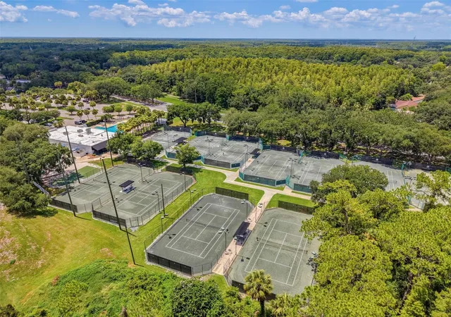 2nd image of 5100 Burchette Rd, TAMPA, FL 33647