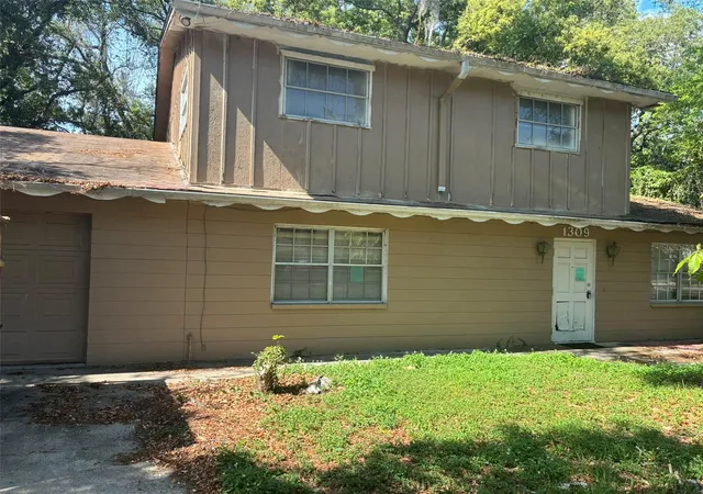 Photo 2 of Sale Pending at 1309 W Rambla St, Tampa, FL 33612 | MLS# TB8535668 | Listing updated on 2026-08-20