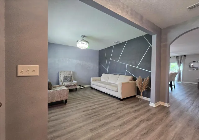 4th image of 9646 Troncais, Thonotosassa, FL 33592 | MLS# O6430551