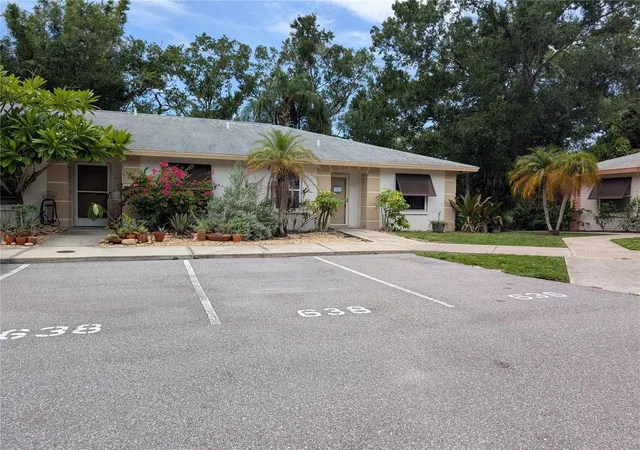 21st image of 638 N Jefferson Ave #15, Sarasota, FL 34237 | MLS# A4702023