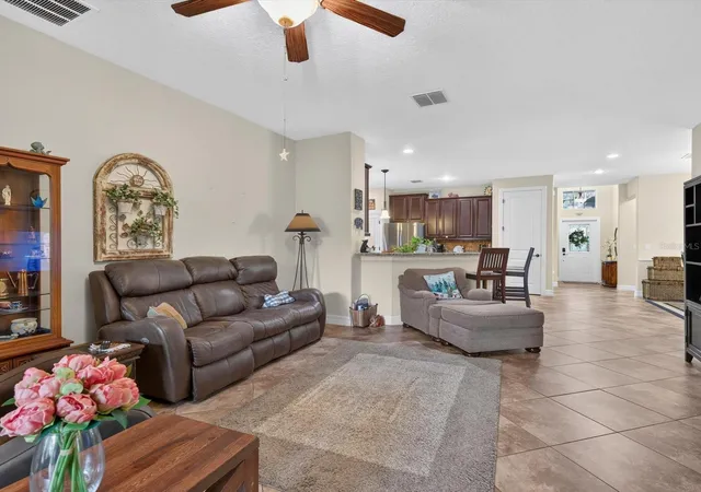 Photo 4 of Single family home for sale at 3831 Sanibel St, Clermont, FL 34711 | MLS# G5116036 | Listing updated on 2026-08-28