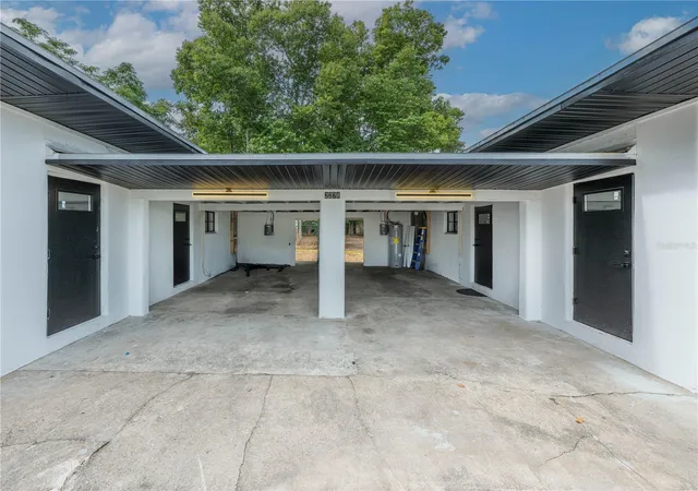 3rd image of 2278 Maine St, Eustis, FL 32726 | MLS# O6430601