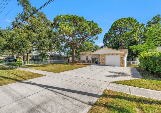Photo 35 of Single family home for sale at 518 62nd Avenue Ne, Saint Petersburg, FL 33702 | MLS# TB8535740 | Listing updated on 2026-09-02