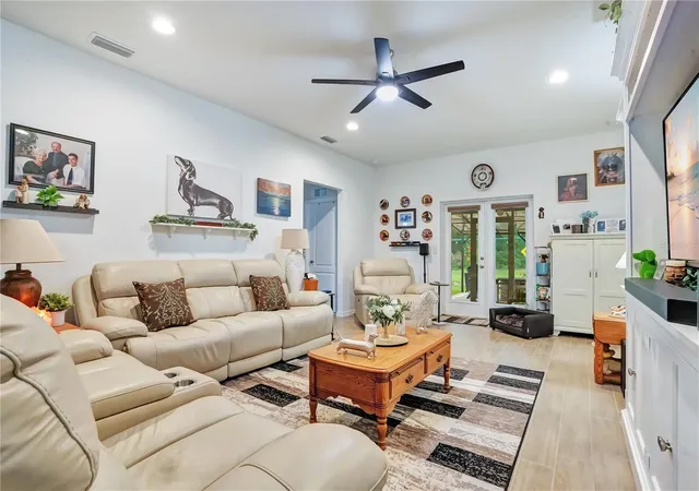 Photo 3 of Single family home for sale at 1153 Bishop St, Avon Park, FL 33825 | MLS# G5116043 | Listing updated on 2026-10-02