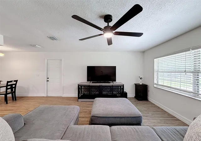 4th image of 7022 W Crestview Ln, Crystal River, FL 34429 | MLS# W7888252