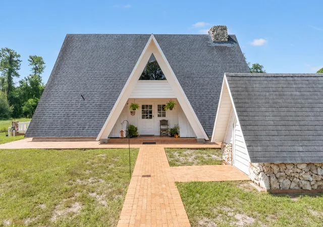 2nd image of 2121 Dressage Cvs, Chuluota, FL 32766 | MLS# FC320434