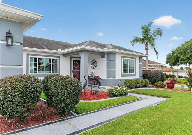 Photo 3 of Single family home for sale at 13600 Se 87th Circle, Summerfield, FL 34491 | MLS# OM729743 | Listing updated on 2026-08-07
