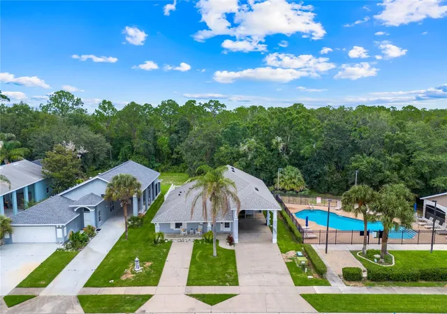 Photo 2 of Single family home for sale at 16345 Citrus Pkwy, Clermont, FL 34714 | MLS# G5116050 | Listing updated on 2026-09-02
