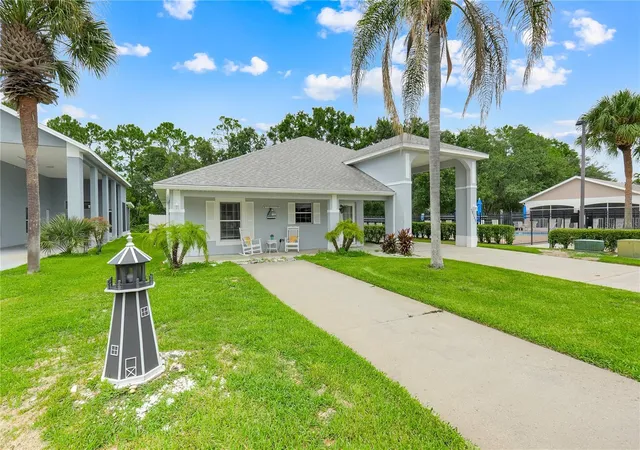 Photo 3 of Single family home for sale at 16345 Citrus Pkwy, Clermont, FL 34714 | MLS# G5116050 | Listing updated on 2026-09-02