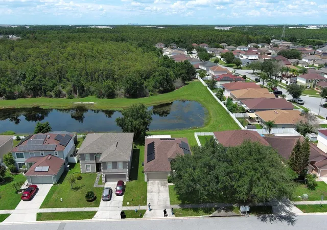 Photo 2 of Single family home for sale at 11545 Bentry St, Orlando, FL 32824 | MLS# S5155012 | Listing updated on 2026-08-18