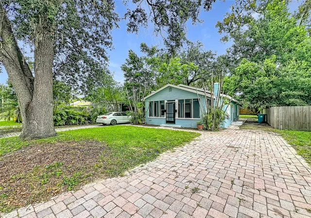 5th image of 223 E Esther St, Orlando, FL 32806 | MLS# O6430684